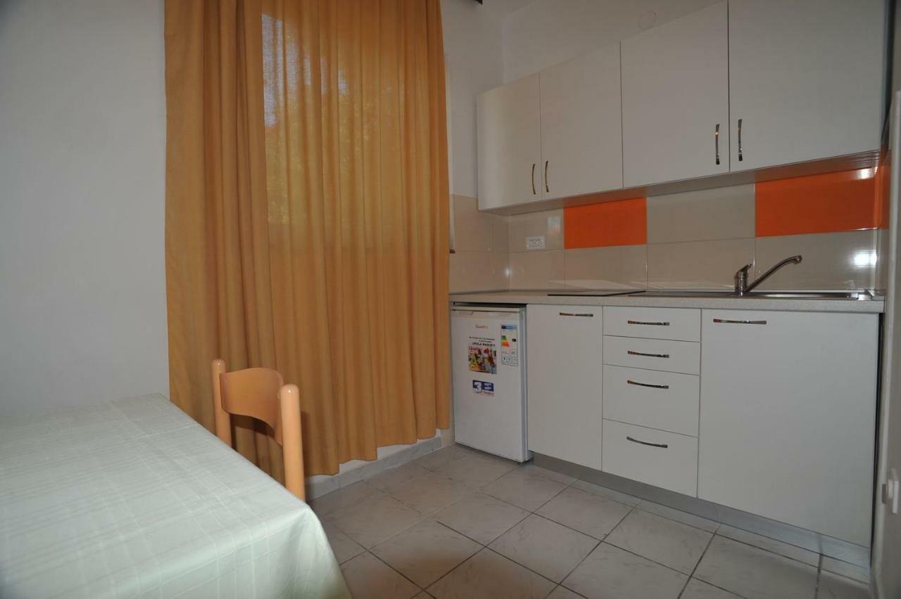 ויגאני Apartmani Jadranka מראה חיצוני תמונה